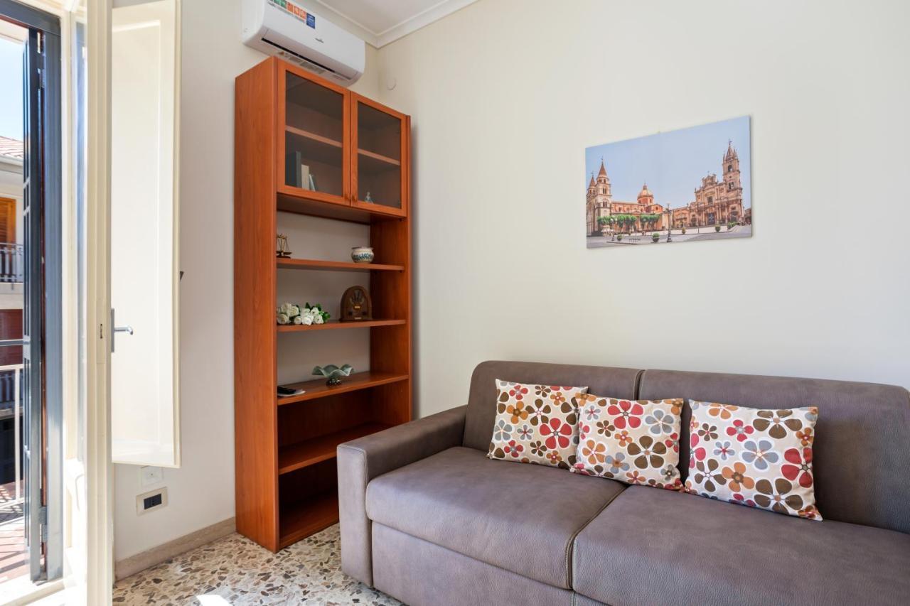 Tra Il Centro E Il Mare Apartment Con Terrazzo Ачи Костелло Экстерьер фото