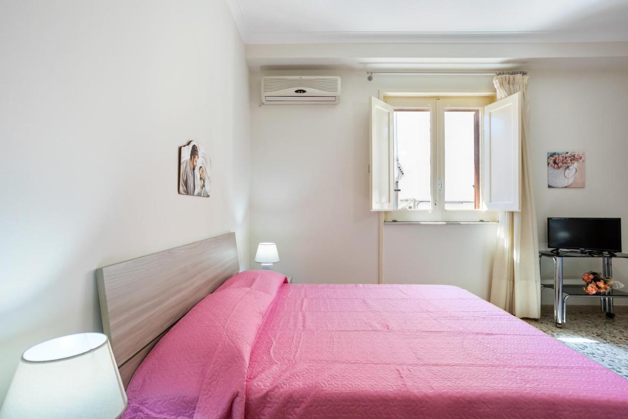 Tra Il Centro E Il Mare Apartment Con Terrazzo Ачи Костелло Экстерьер фото
